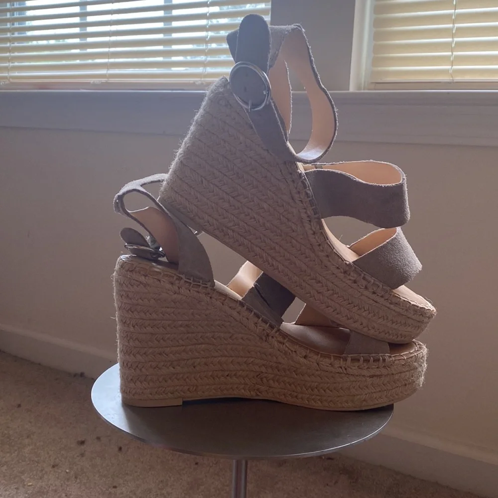 NEW Women’s Dolce Vita Shae Asymmetrical Espadrille Wedge Sandals